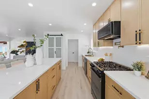 141 Rishell Dr, Oakland, CA 94619 - Photo 11