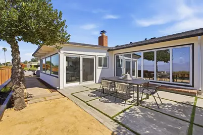 141 Rishell Dr, Oakland, CA 94619 - Photo 33