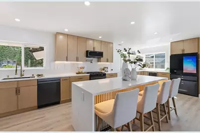 141 Rishell Dr, Oakland, CA 94619 - Photo 5