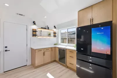 141 Rishell Dr, Oakland, CA 94619 - Photo 15