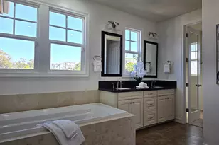 39 Live Oak Dr, San Mateo, CA 94403 - Photo 7