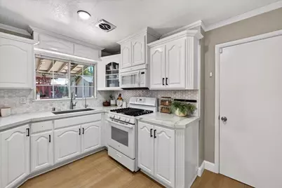 1273 Gainsville Ave, San Jose, CA 95122 - Photo 27
