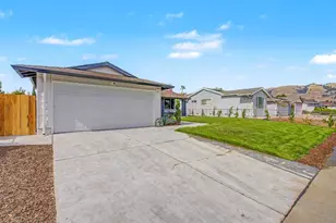 2945 Castleton Dr, San Jose, CA 95148 - Photo 3