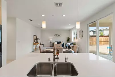 16562 Arbuckle Ave, Lathrop, CA 95330 - Photo 13