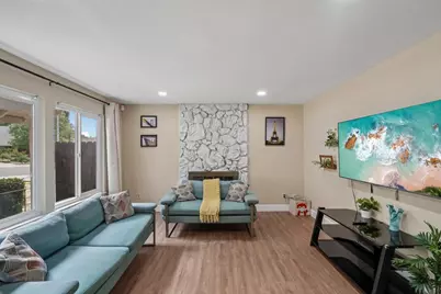 9021 Posada Way, Sacramento, CA 95826 - Photo 3