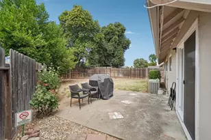 9021 Posada Way, Sacramento, CA 95826 - Photo 31
