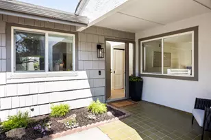 858 Erickson Ln, Foster City, CA 94404 - Photo 3