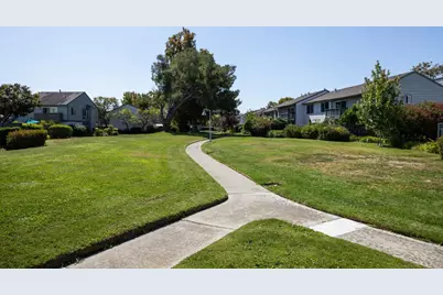 858 Erickson Ln, Foster City, CA 94404 - Photo 33