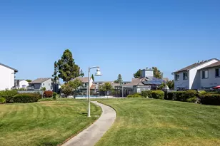 858 Erickson Ln, Foster City, CA 94404 - Photo 29