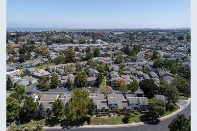 858 Erickson Ln, Foster City, CA 94404 - Photo 37