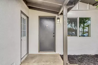 520 Calaveras Dr, Salinas, CA 93906 - Photo 3