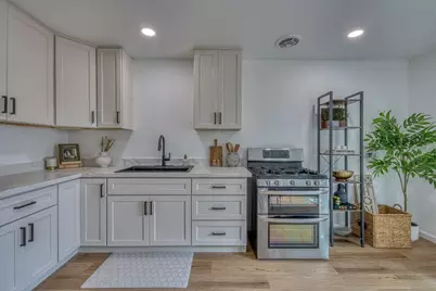 520 Calaveras Dr, Salinas, CA 93906 - Photo 11