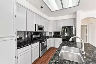 1901 Lauritson Ln, Manteca, CA 95336 - Photo 13