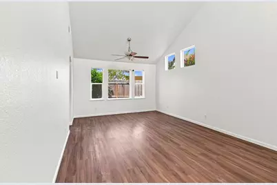 1901 Lauritson Ln, Manteca, CA 95336 - Photo 5