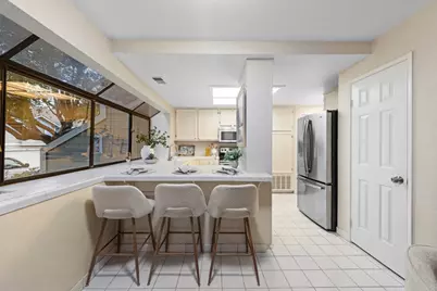 2584 Yerba Bank Ct, San Jose, CA 95121 - Photo 7