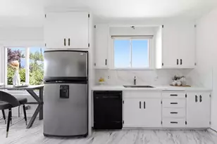 1428 Montero Ave, Burlingame, CA 94010 - Photo 19