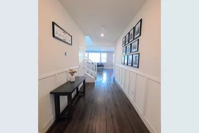 1601 Castlewood Pl, Gilroy, CA 95020 - Photo 5