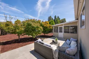 737 Myrtle St, Redwood City, CA 94061 - Photo 23