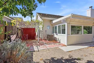 8947 Giant Panda Dr, Sacramento, CA 95829 - Photo 43