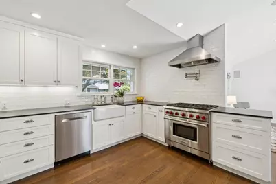 1016 Greenwood Dr, Menlo Park, CA 94025 - Photo 11