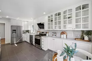 1700 Parkview Dr, San Bruno, CA 94066 - Photo 13