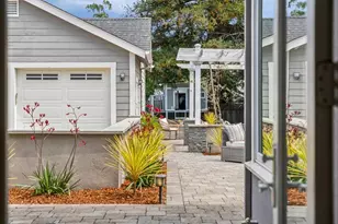 818 Crossway Rd, Burlingame, CA 94010 - Photo 43