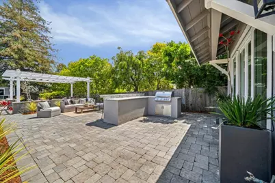 818 Crossway Rd, Burlingame, CA 94010 - Photo 45