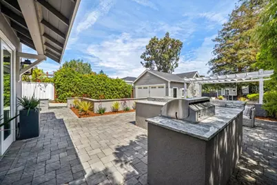 818 Crossway Rd, Burlingame, CA 94010 - Photo 47