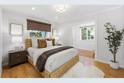 190 E Middlefield Rd, Mountain View, CA 94043 - Photo 17
