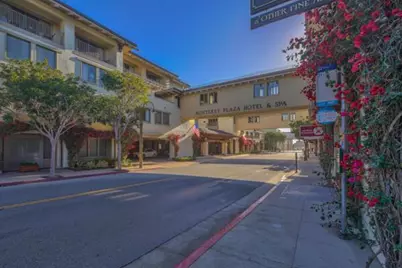 811 Pheasant Ridge Rd, Del Rey Oaks, CA 93940 - Photo 33