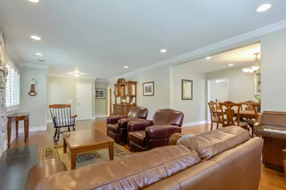 2610 Carson St, Redwood City, CA 94061 - Photo 5