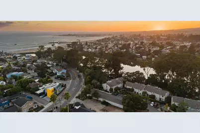 21147 E Cliff Dr, Santa Cruz, CA 95062 - Photo 5