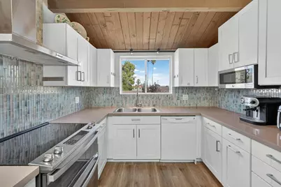 21147 E Cliff Dr, Santa Cruz, CA 95062 - Photo 3