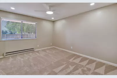 1079 N Abbott Ave, Milpitas, CA 95035 - Photo 21