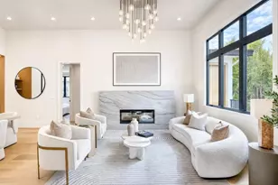 979 Lawrence Ln, Palo Alto, CA 94303 - Photo 3