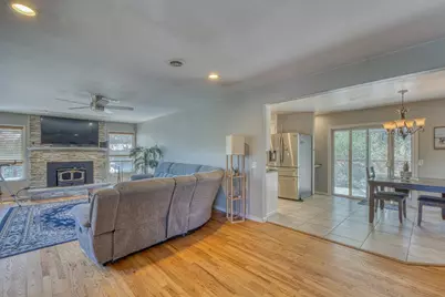 665 Paradise Rd B, Salinas, CA 93907 - Photo 3