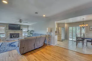 665 Paradise Rd B, Salinas, CA 93907 - Photo 3