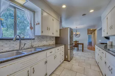 665 Paradise Rd B, Salinas, CA 93907 - Photo 9