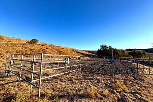 90 Adrian Dr, Hollister, CA 95023 - Photo 35