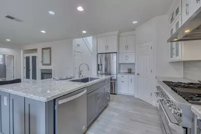 4560 Peninsula Point Dr, Seaside, CA 93955 - Photo 13