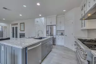 4560 Peninsula Point Dr, Seaside, CA 93955 - Photo 13