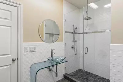 2801 Easton Dr, Hillsborough, CA 94010 - Photo 21