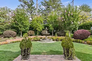 2801 Easton Dr, Hillsborough, CA 94010 - Photo 49