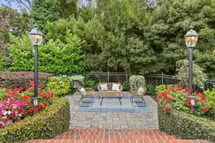 2801 Easton Dr, Hillsborough, CA 94010 - Photo 51