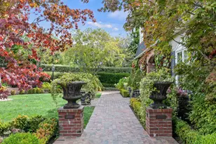2801 Easton Dr, Hillsborough, CA 94010 - Photo 53