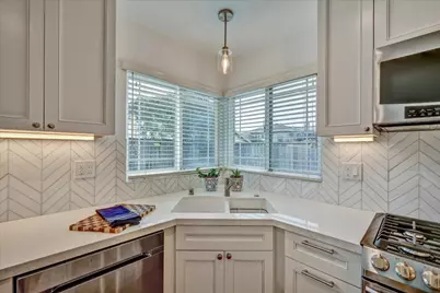 240 Marvilla Cir, Pacifica, CA 94044 - Photo 17