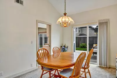 240 Marvilla Cir, Pacifica, CA 94044 - Photo 11