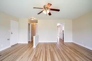 136 Del Mar Dr, Salinas, CA 93901 - Photo 5