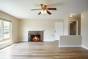 136 Del Mar Dr, Salinas, CA 93901 - Photo 9
