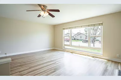 136 Del Mar Dr, Salinas, CA 93901 - Photo 7